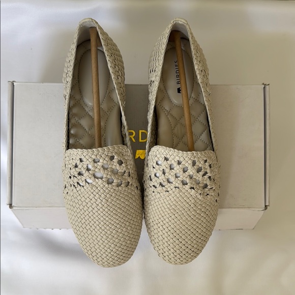 Birdies Cream Flats with Intricate Crochet Design - Picture 1 of 4